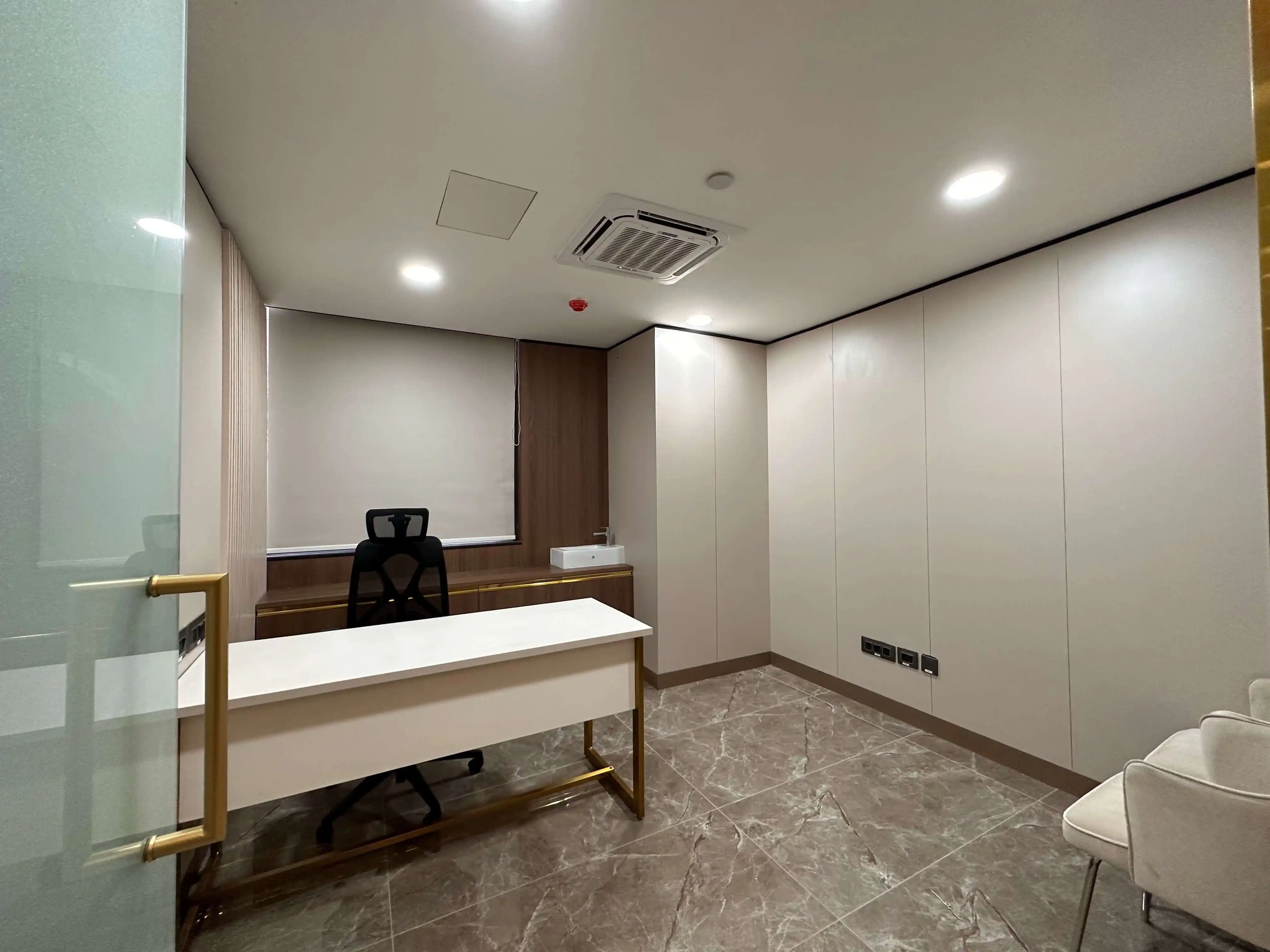 DR. AEH Kolkata — image 10